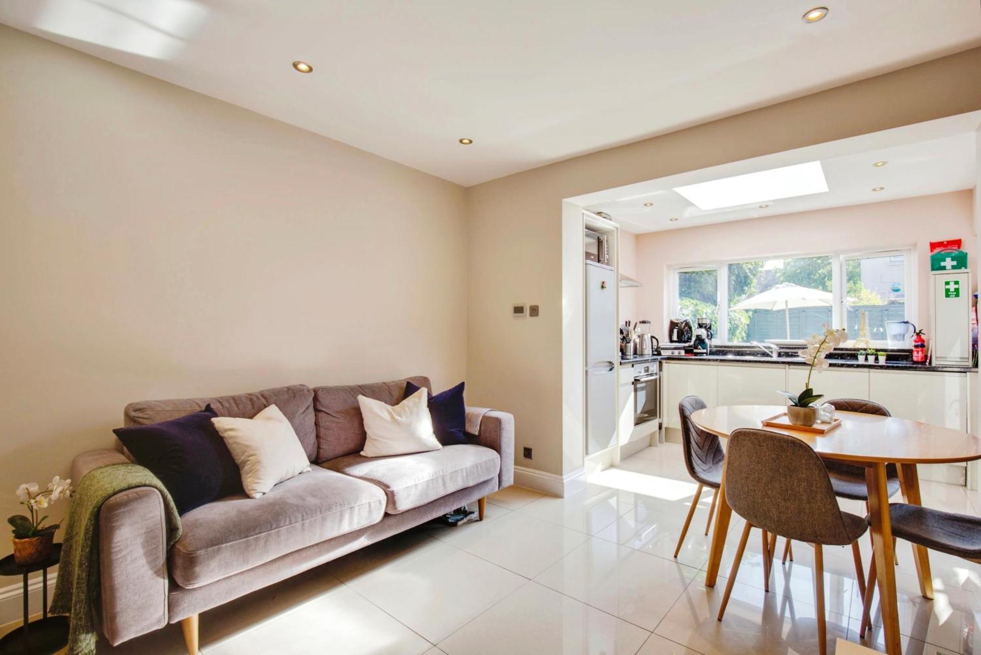 Lovely 2 Bedroom Ground Floor Flat With Garden. 伦敦 外观 照片