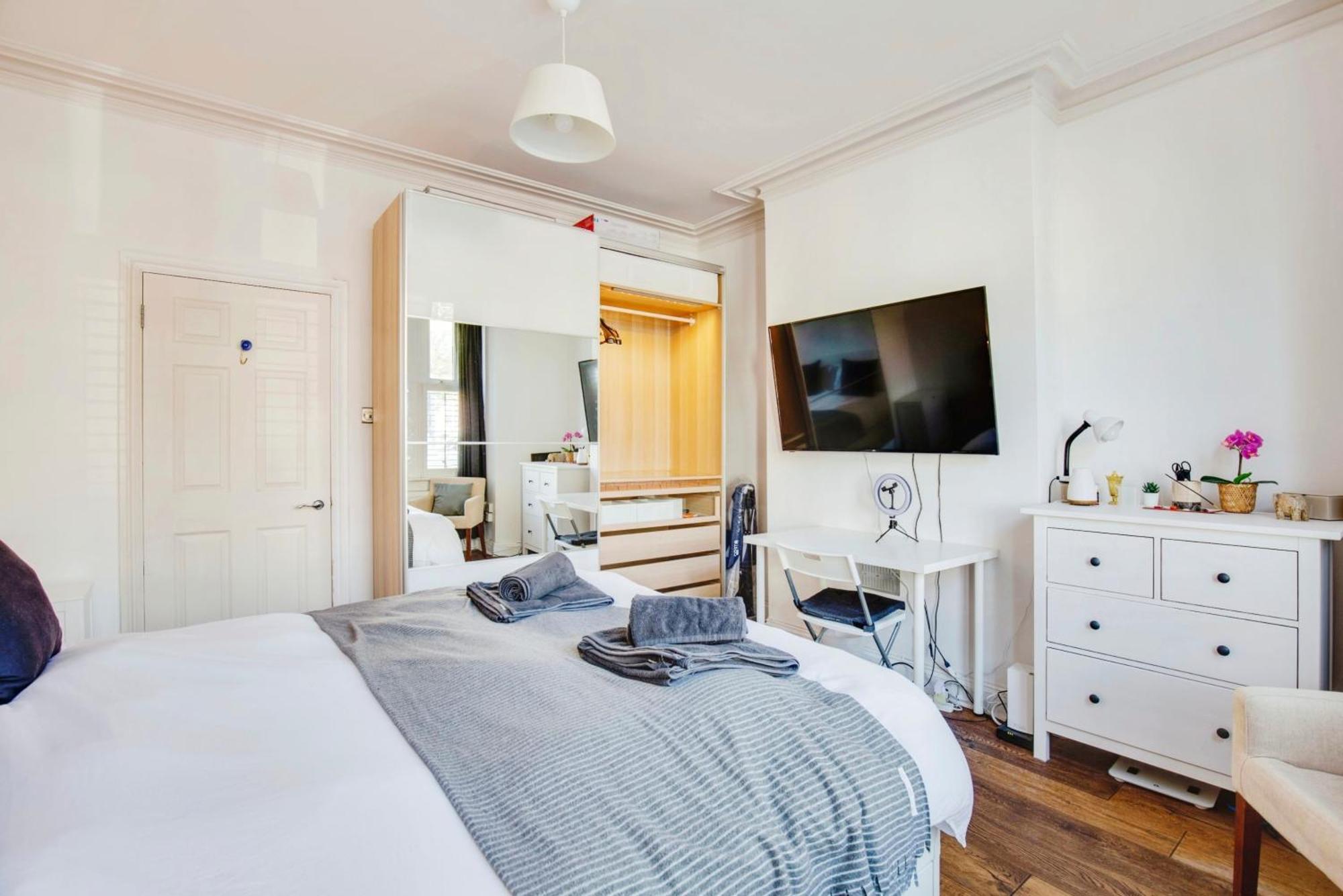 Lovely 2 Bedroom Ground Floor Flat With Garden. 伦敦 外观 照片