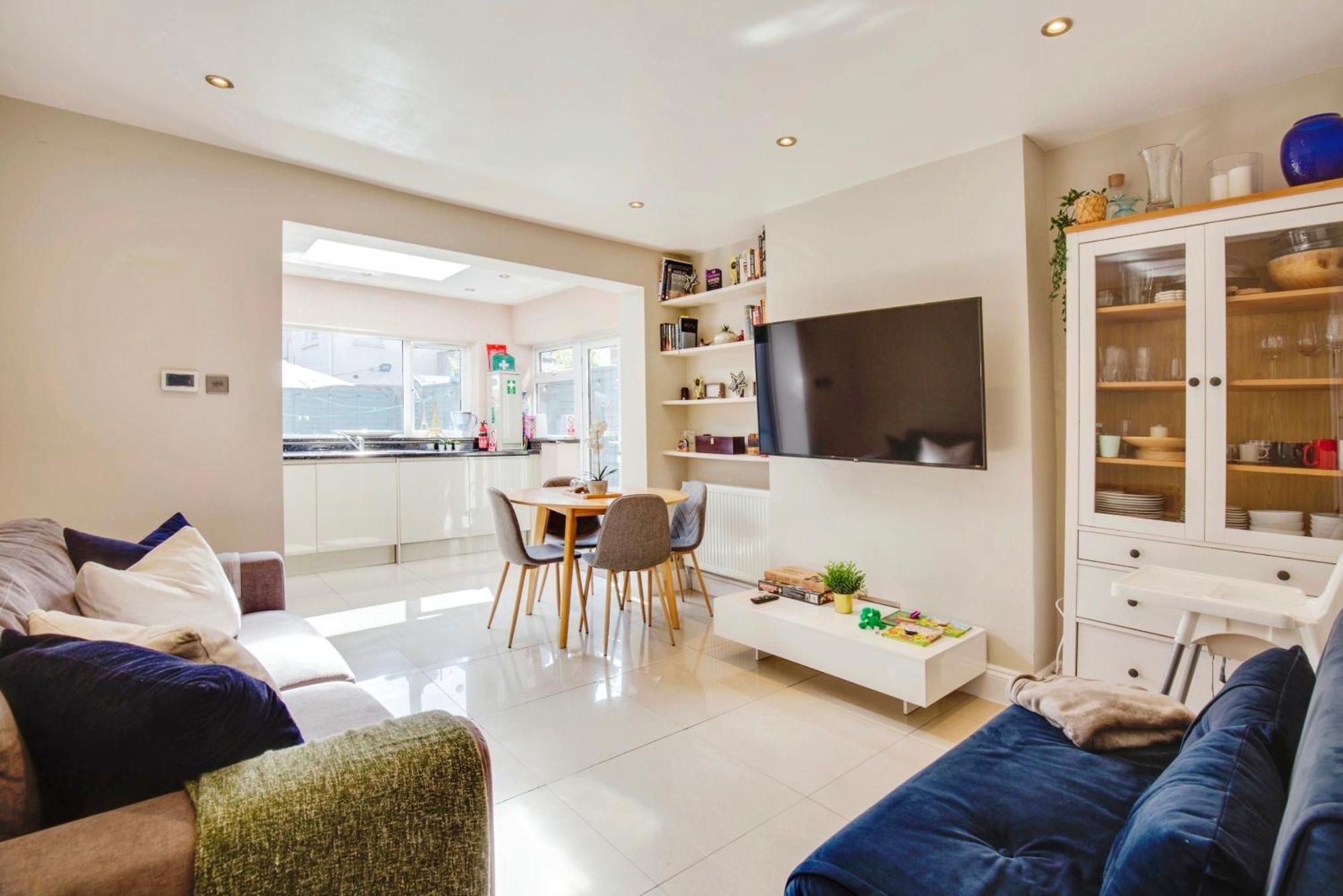 Lovely 2 Bedroom Ground Floor Flat With Garden. 伦敦 外观 照片